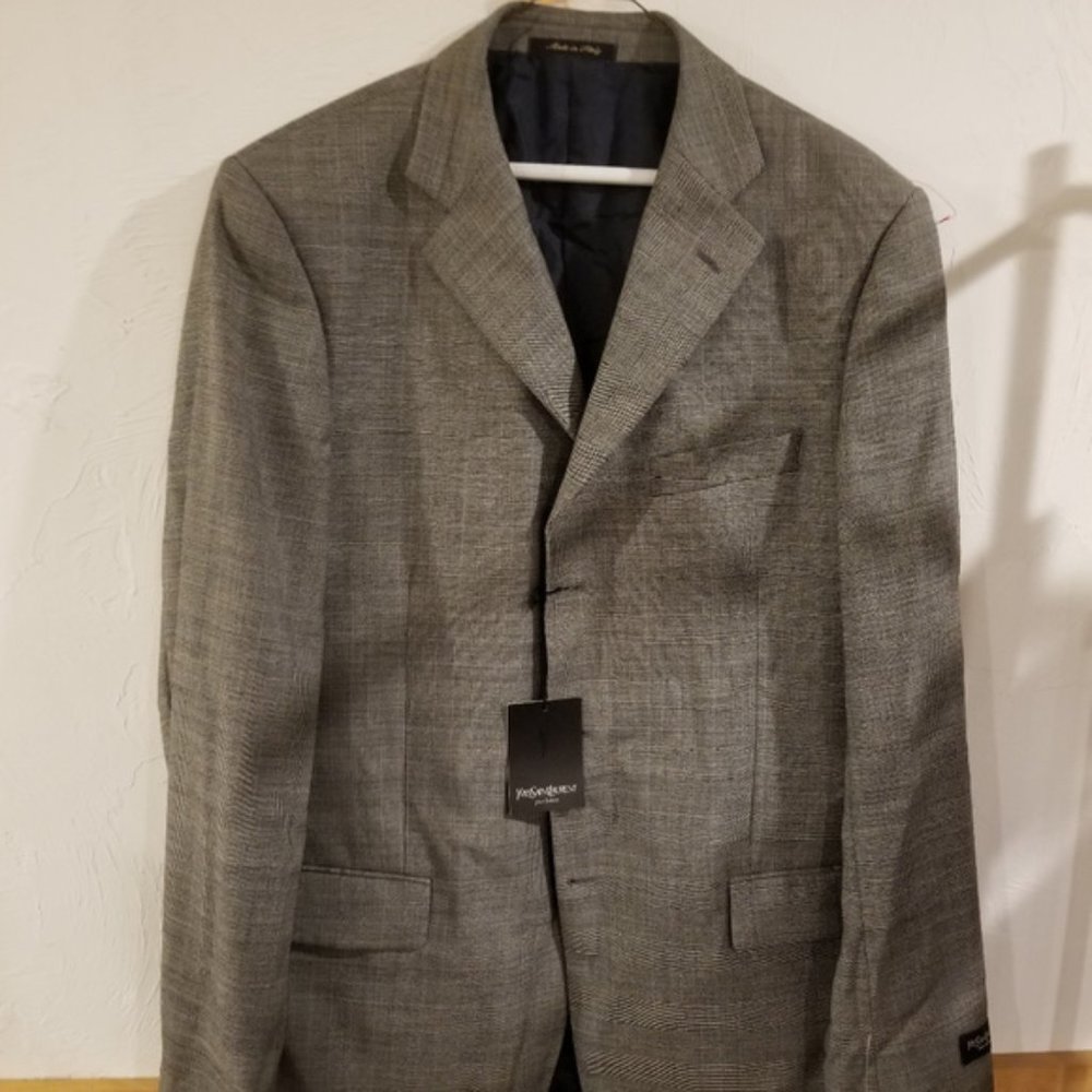 NWT 46L Yves Saint Laurent Sport Coat Gray Plaid